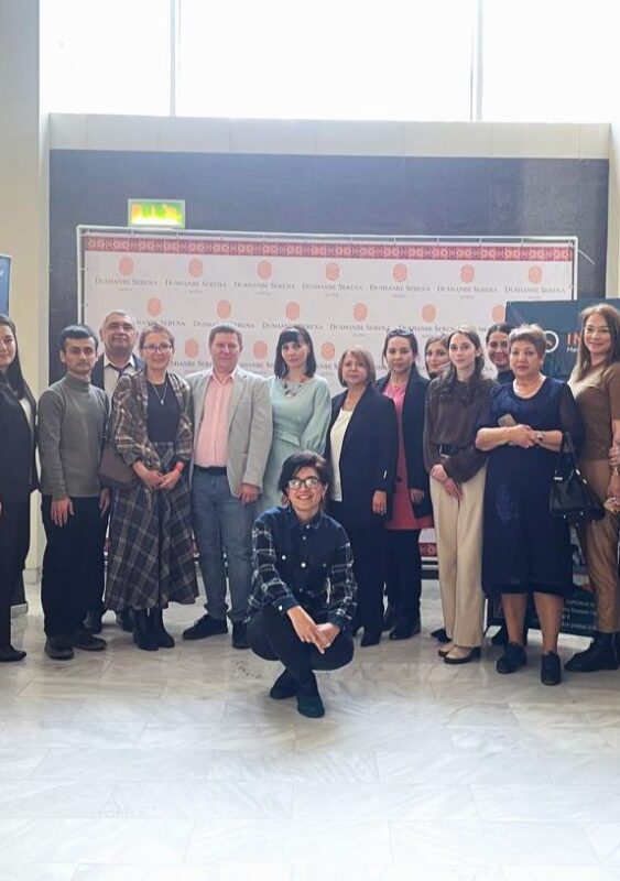 photo_5393225614120573219_y