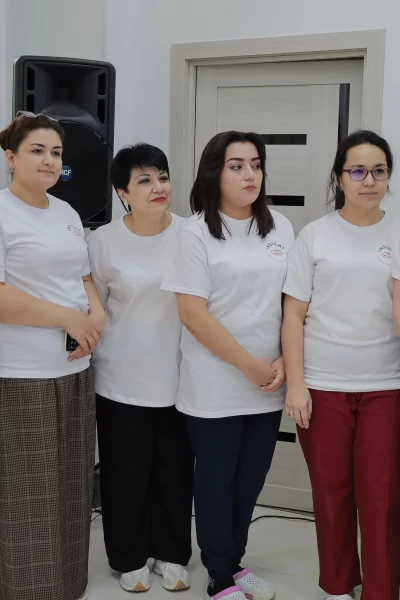 photo_5269389831392316549_w