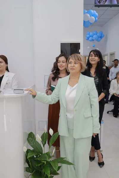 photo_5269389831392316550_w